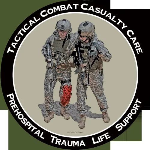Офіційна емблема TCCC: по колу напис TACTICAL COMBAT CASUALTY CARE / PREHOSPITAL TRAUMA LIFE SUPPORT, у центрі…